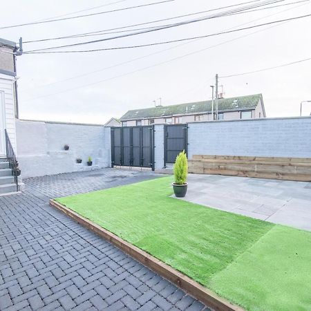Bright, Fresh, Renovated 3 Bedroom Apartment In The Heart Of Montrose Region Region Angus Exterior foto