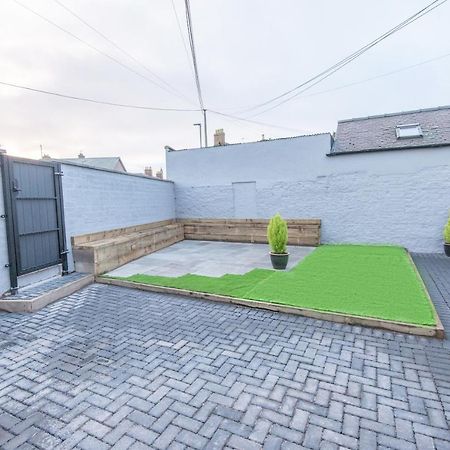 Bright, Fresh, Renovated 3 Bedroom Apartment In The Heart Of Montrose Region Region Angus Exterior foto