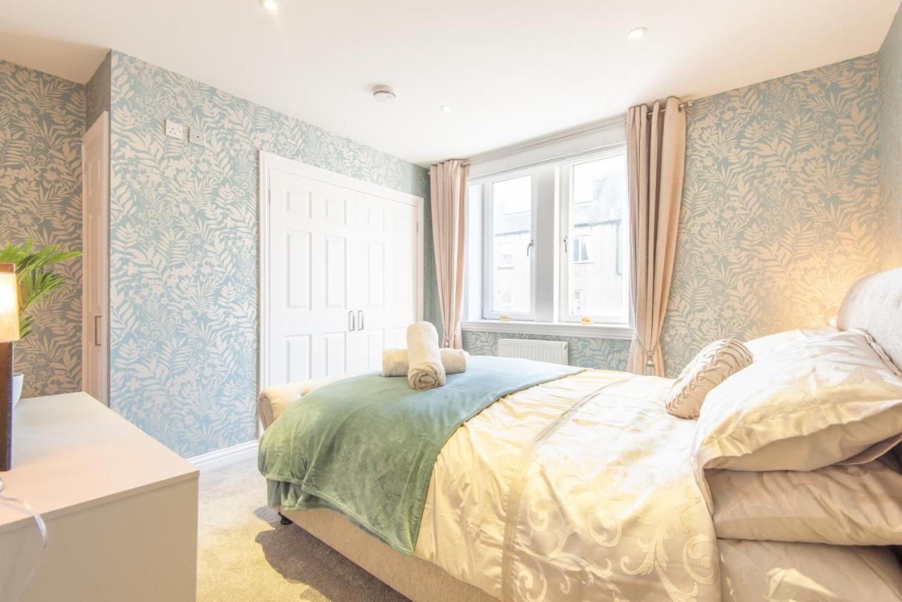 Bright, Fresh, Renovated 3 Bedroom Apartment In The Heart Of Montrose Region Region Angus Exterior foto
