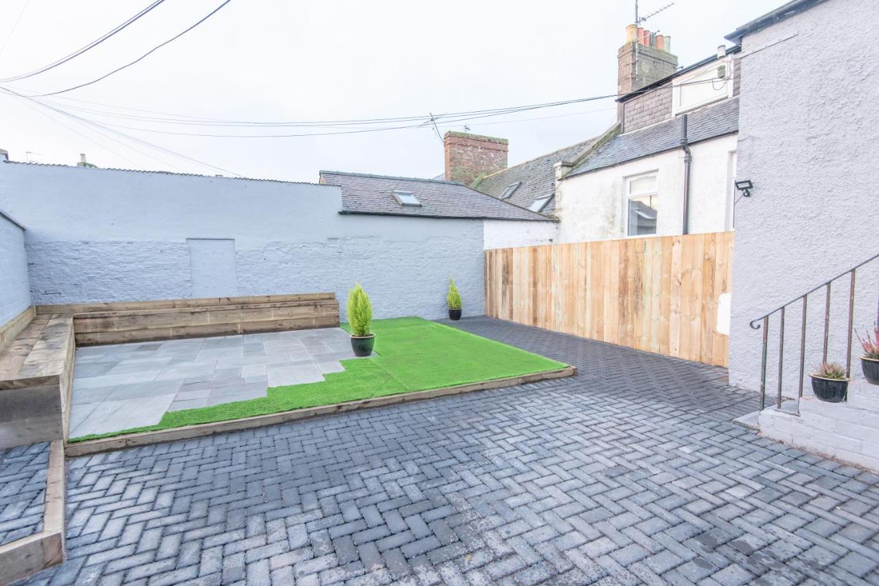 Bright, Fresh, Renovated 3 Bedroom Apartment In The Heart Of Montrose Region Region Angus Exterior foto